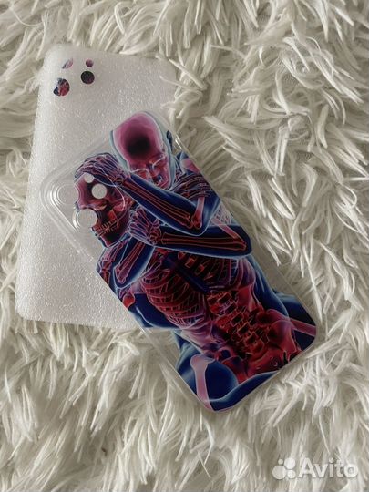 Чехол на iPhone 12