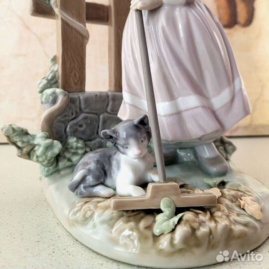 Статуэтка Лладро 5286 Осенняя уборка