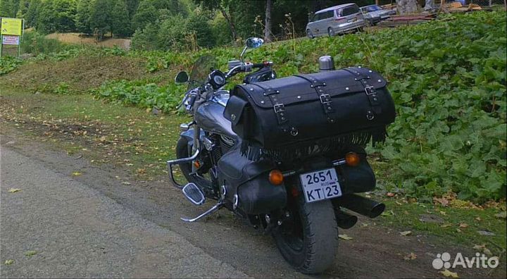 Suzuki intruder M50