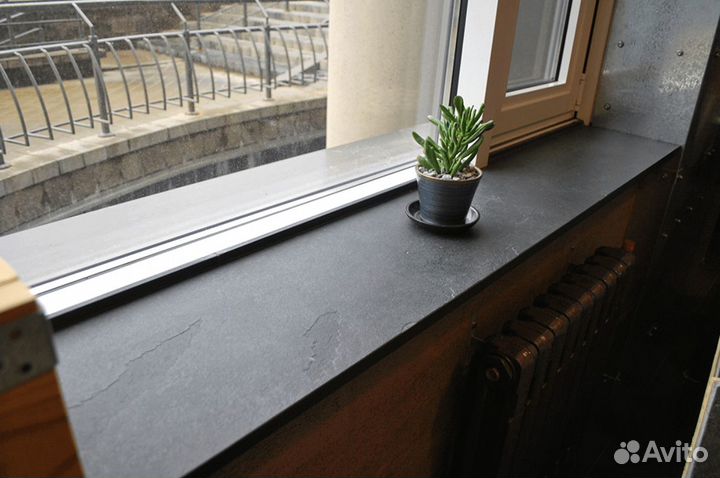Подоконник из керамогранита