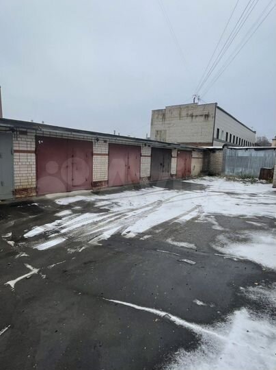 Гараж, > 30 м²