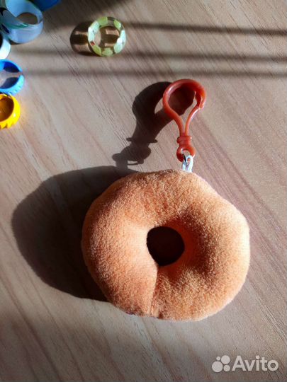 Брелок. Пончик