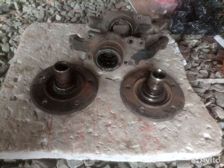 Поворотные кулаки со ступицами нива шевроле