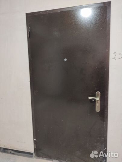 Входная дверь