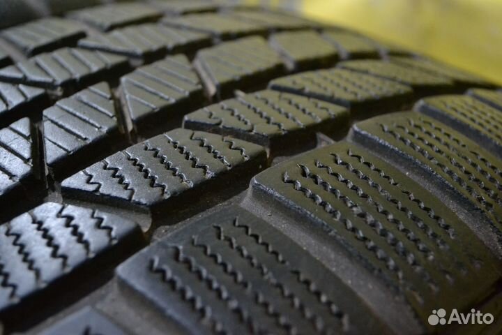 Continental ContiWinterContact TS 810 Sport 245/45 R18