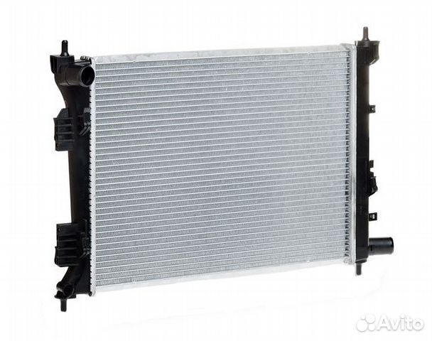 Радиатор охлаждения Хендай Солярис с 2010