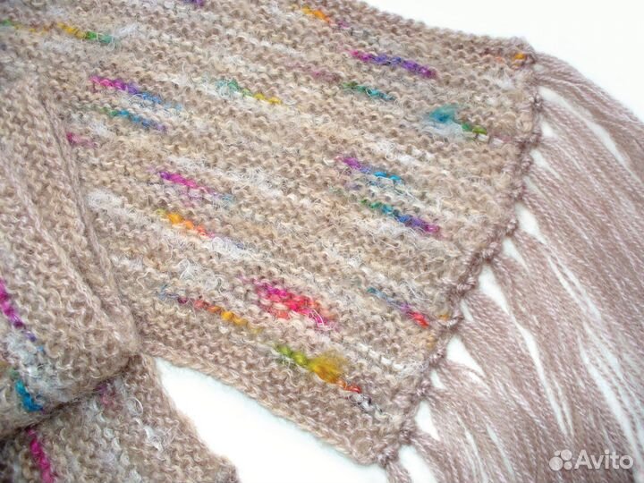 Вязаный шарф ручной работы бежевый
