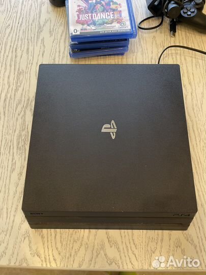 Sony playstation 4 PS4 1tb 7208 с камерой
