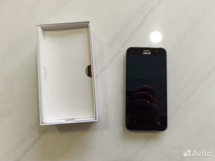 Телефон asus
