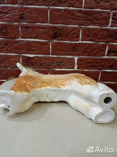 Фарфоровая статуэтка(афганская борзая, лфз)