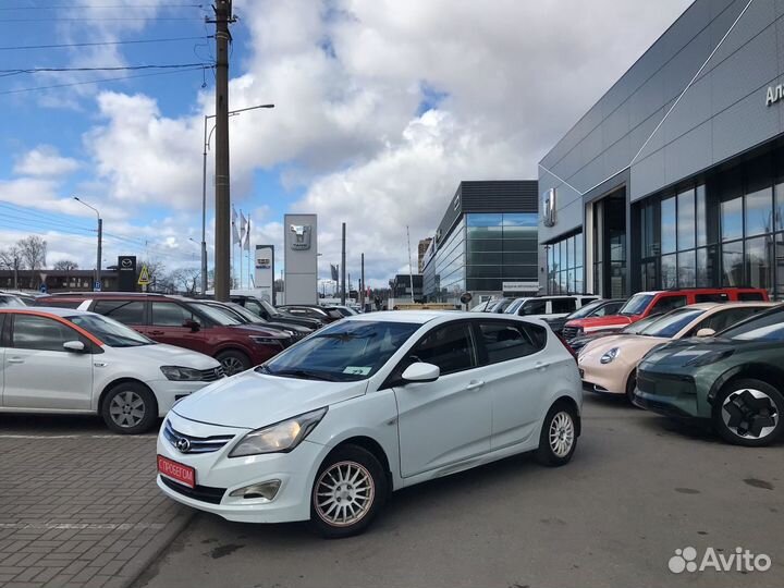 Hyundai Solaris 1.4 AT, 2015, 118 000 км