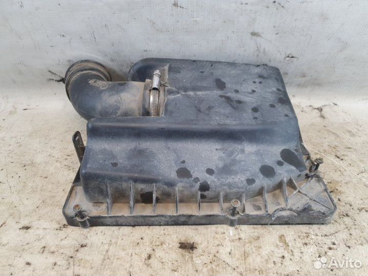 Корпус воздушного фильтра Opel Astra H Z14XEP 2008