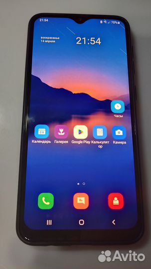 Samsung Galaxy A20, 3/32 ГБ