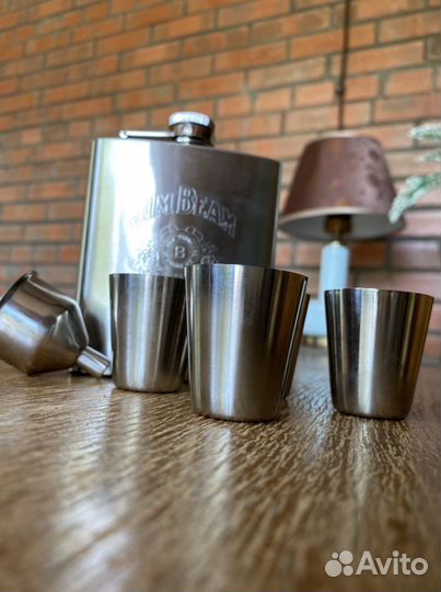 Подарочный набор фляжка рюмки