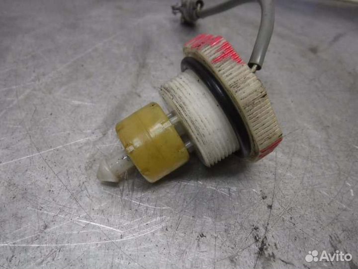 Датчик топливного фильтра Mitsubishi Pajero Sport