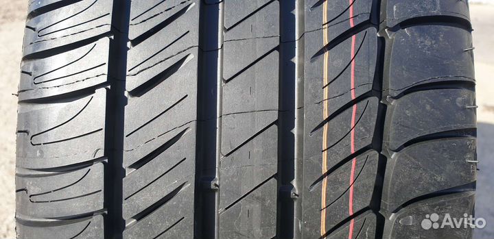 Michelin Primacy HP 215/45 R17 87W