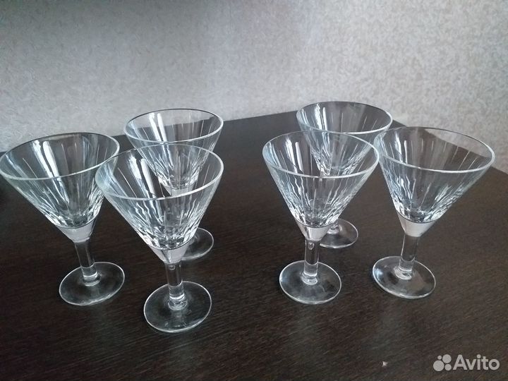 Хрустальные рюмки