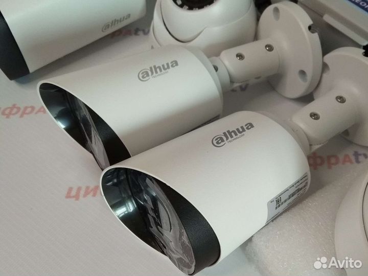 12 Камер видеонаблюдения 4Мп регистратор Dahua var