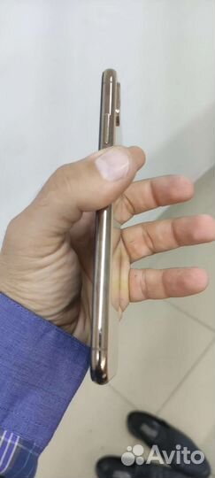 Телефон iPhone XS Max