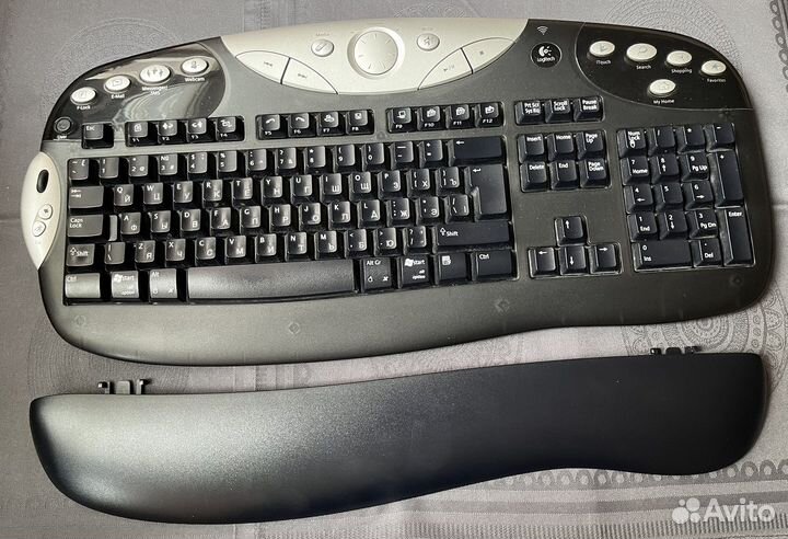 Беспроводная клавиатура Logitech canada 210