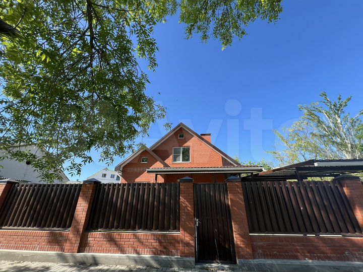 Дом 102 м² на участке 3,5 сот.