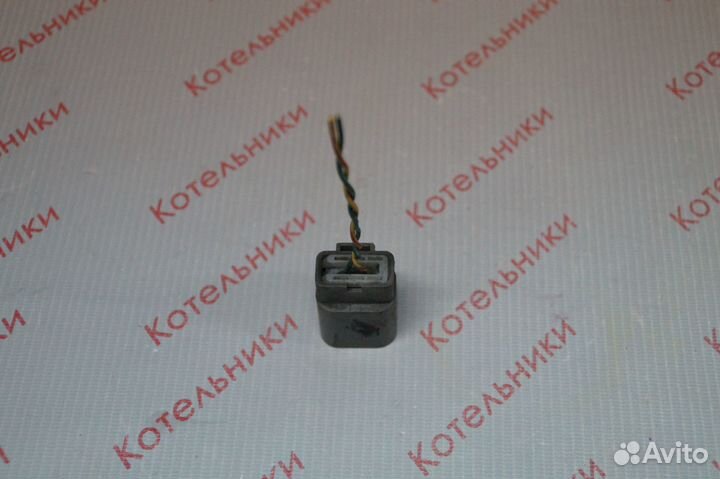 Nissan 23100-BU015 Разъем генератора