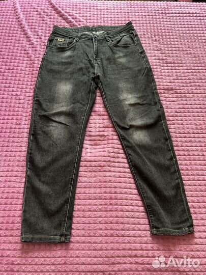 Джинсы мужские