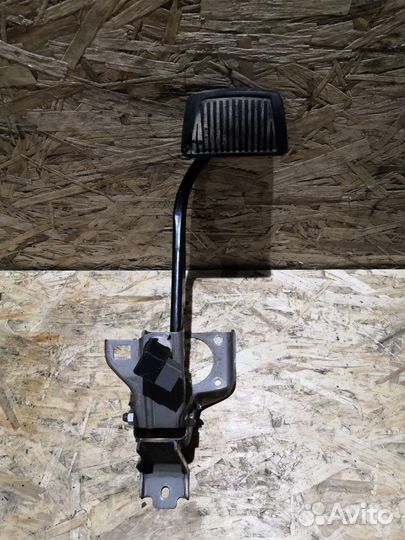 Педаль Газа / Педаль Тормоза Hyundai Solaris 1