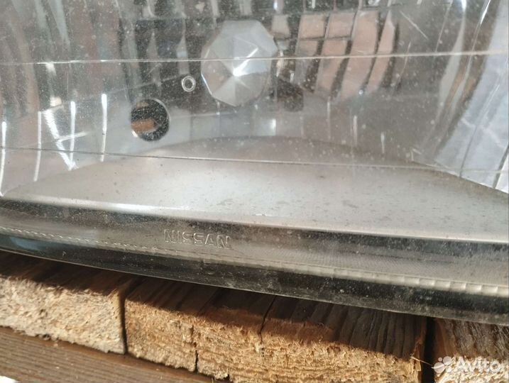 Фара правая Nissan Almera n15 дефект