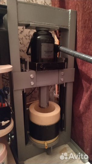 Маслопресс холодного отжима на 50 тонн