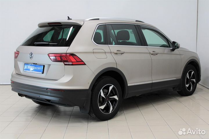 Volkswagen Tiguan 2.0 AMT, 2018, 90 805 км