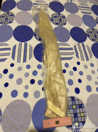 Волосы на заколках