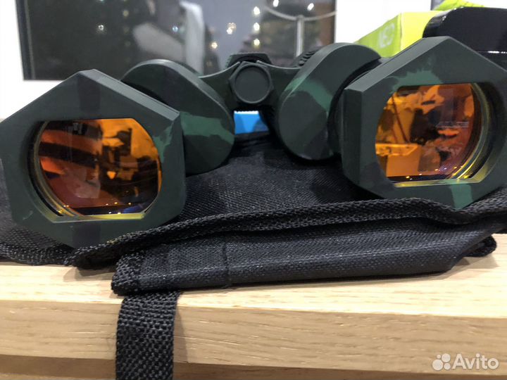 Бинокль tasco 99m AT 100m 20 x 50