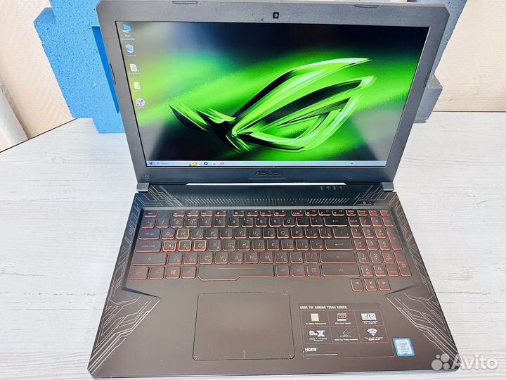 Игровой ноутбук asus i5-8300 GTX 1050ti 4gb