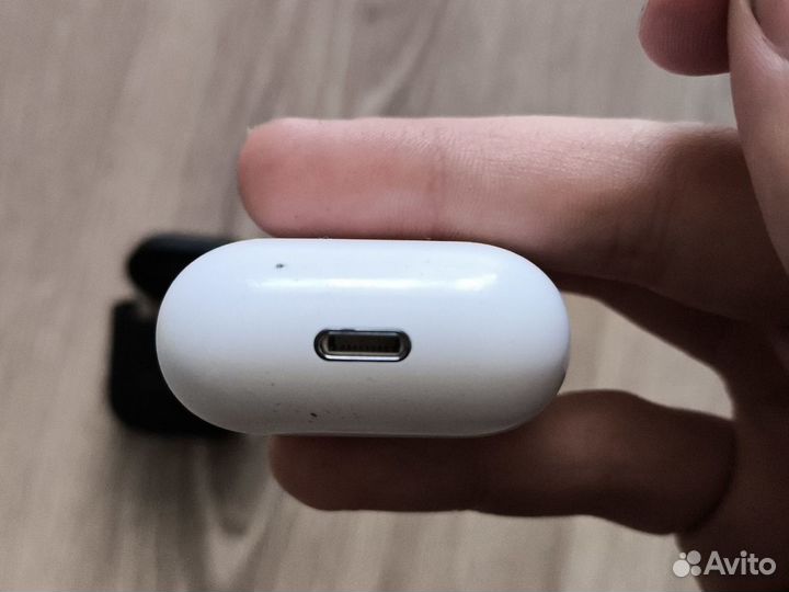 Кейс для наушников airpods 1