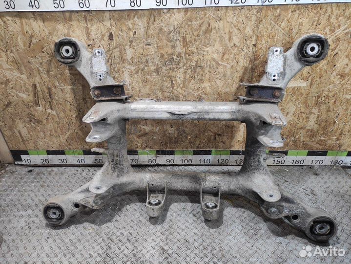 Балка задняя Bmw 7 f03 2008-2015