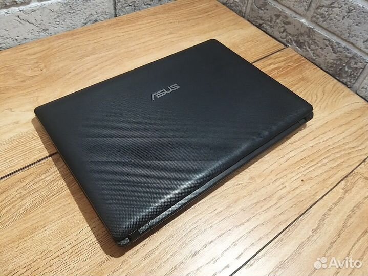 Нетбук asus Eee PC X101CH