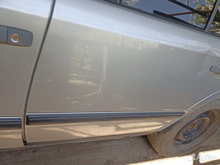 Молддинги дверей мерседес 124