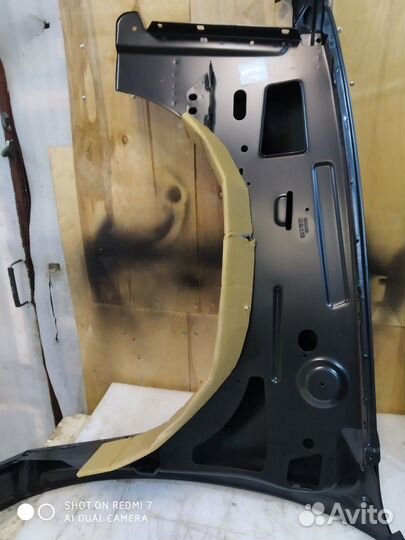 Крыло перед правое Chevrolet Tahoe 3