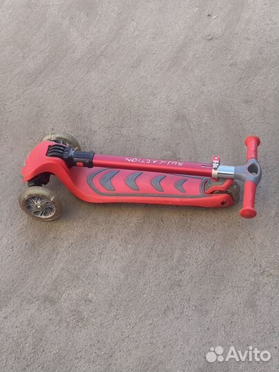 Самокат детский трехколесный rush action S6 red