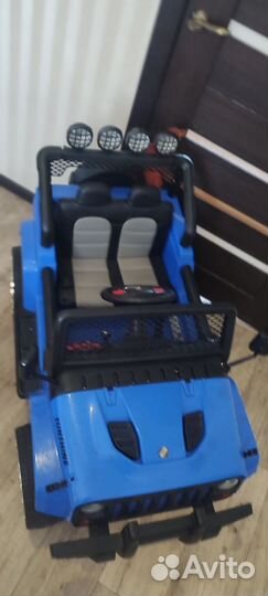 Детский электромобиль бу T008TT 4WD