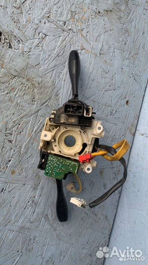 Переключатель дворников Mitsubishi Carisma