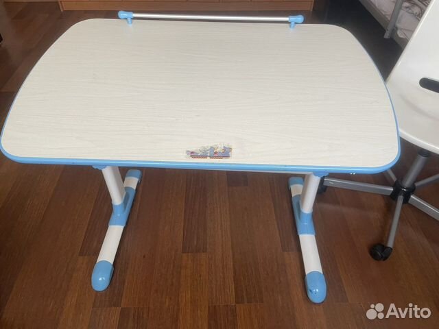 Растущая парта и стул бу