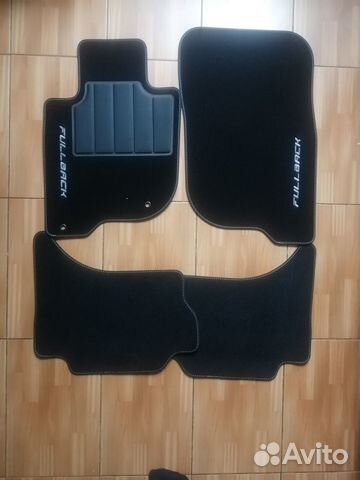Новый комплект велюровых ковриков Fiat Fullback