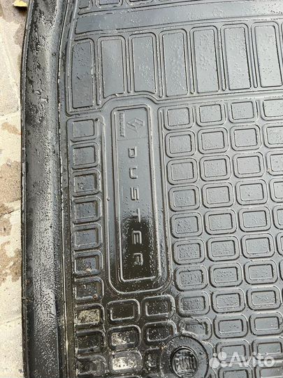 Автомобильные коврики резиновые