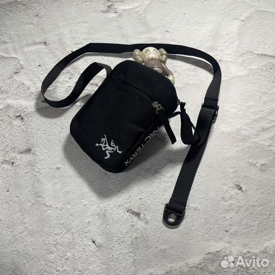 Сумка Arcteryx через плечо