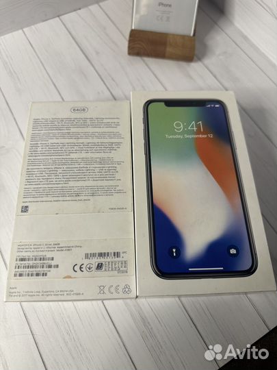 iPhone X, 64 ГБ