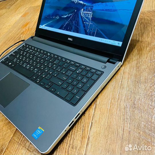 Ноутбук Dell, i3 4005, 8 гб, ssd