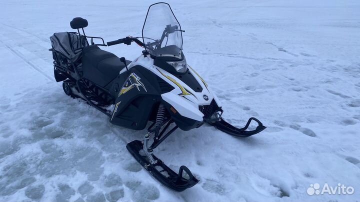 Продам снегоход Stels Капитан Long 150