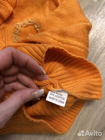 Свитер на девочку б/у